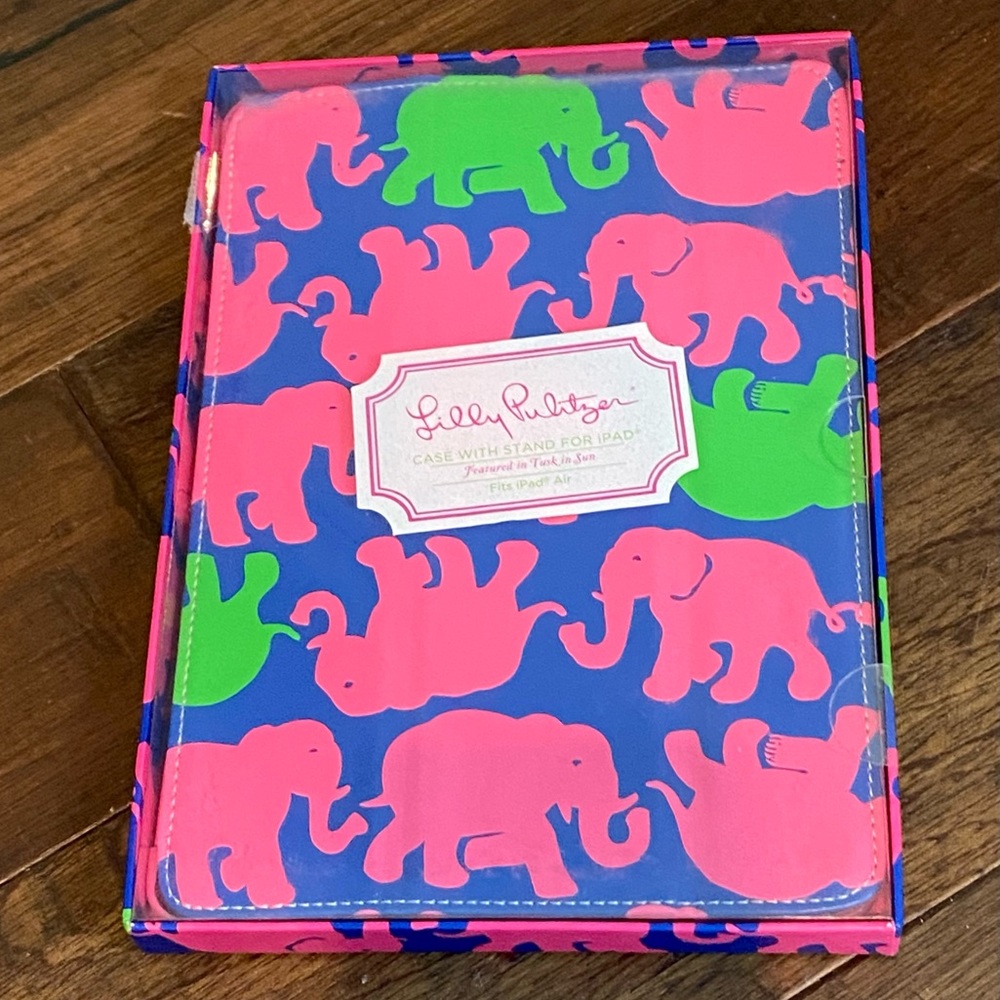 New Lilly Pulitzer Tusk in Sun Case with Stand for iPad Air Elephants NWT